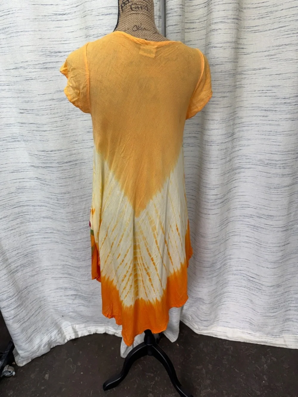 Vintage Pineapple Yellow & Orange Floral V-Neck Tunic Dress
